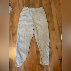grey sweatpants